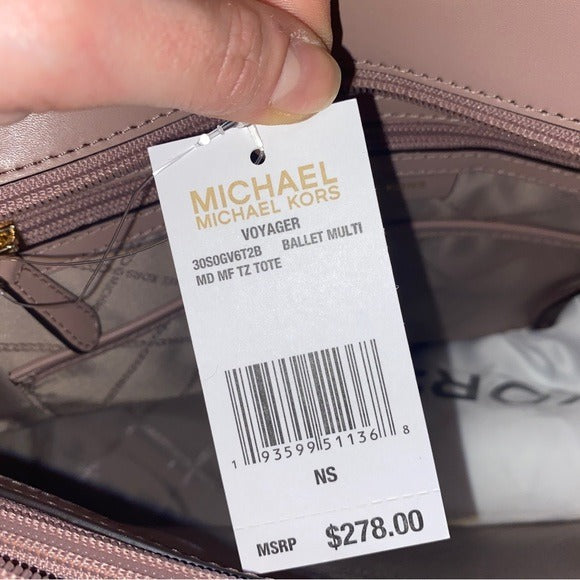 MICHAEL Michael Kors Voyager Medium Color-block Logo Tote Bag in Brown