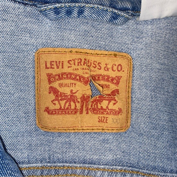 Vintage Levi's Distressed Oversized Denim Trucker Jacket